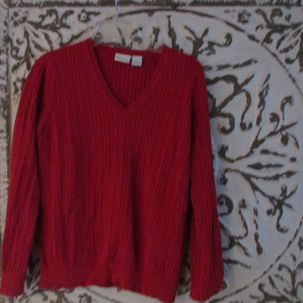 Kim Rogers Red V-Necked Sweater, Size Large